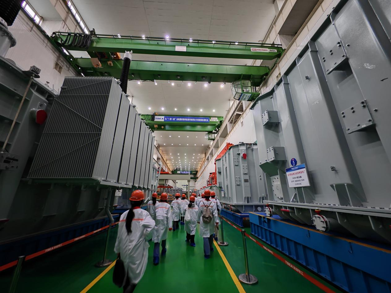 大國重器中的“衡陽制造” 特變電工衡變公司深耕海外市場(chǎng)，電氣設(shè)備遠(yuǎn)銷70余國家和地區(qū)